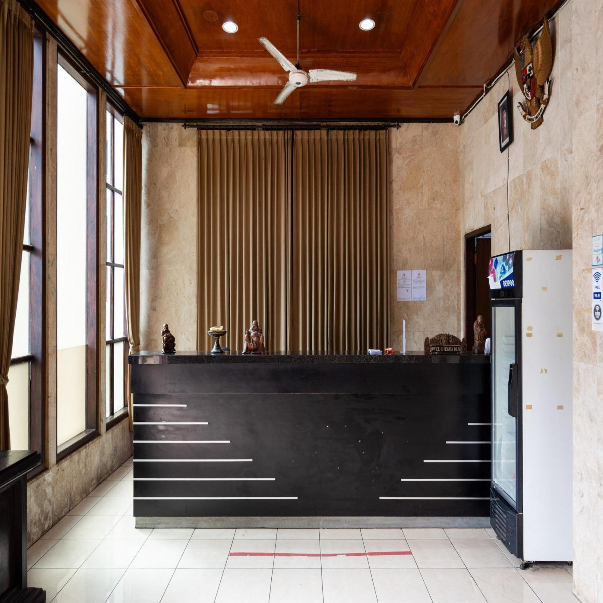 Hotel Dewata Indah Denpasar Mitra Reddoorz Exteriör bild