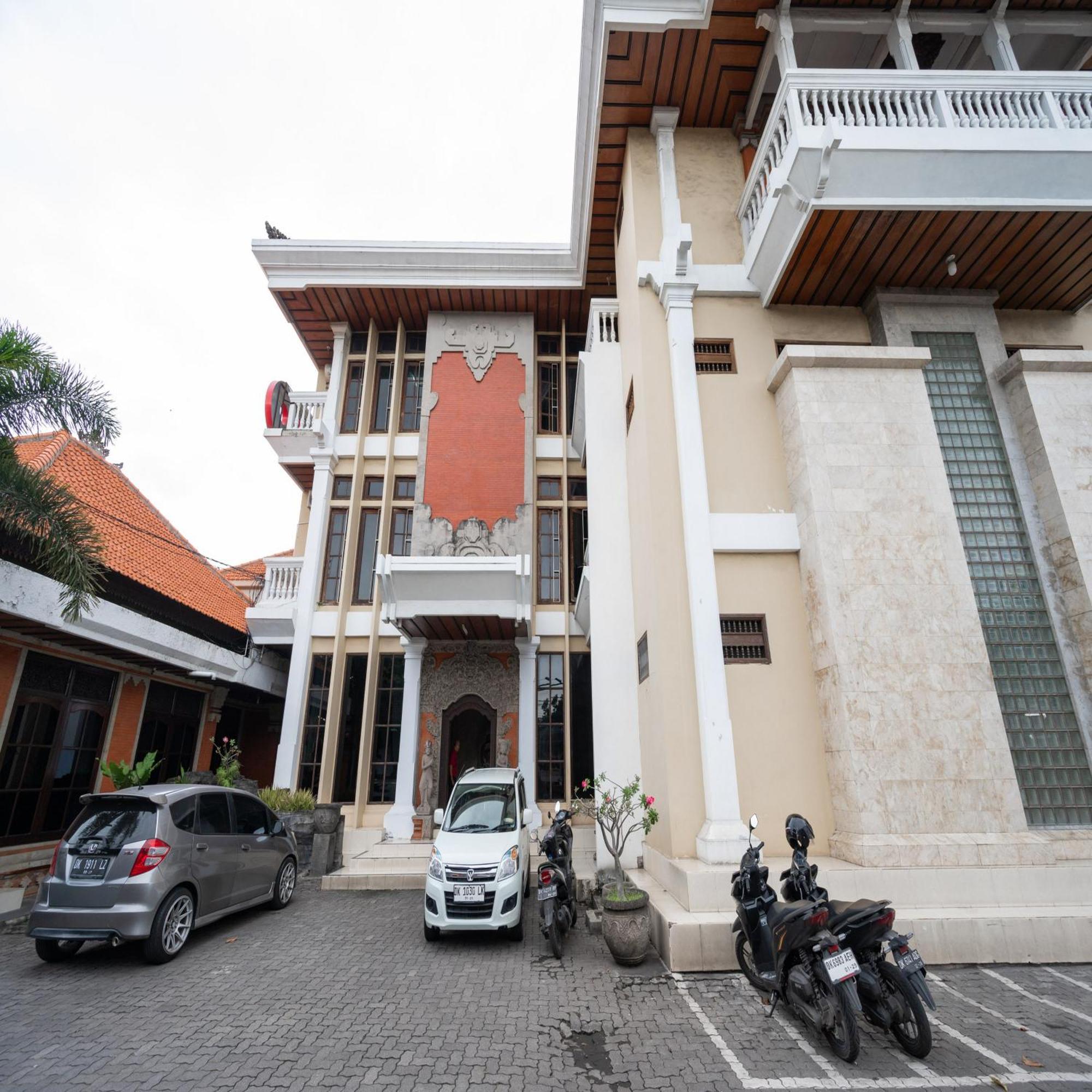 Hotel Dewata Indah Denpasar Mitra Reddoorz Exteriör bild